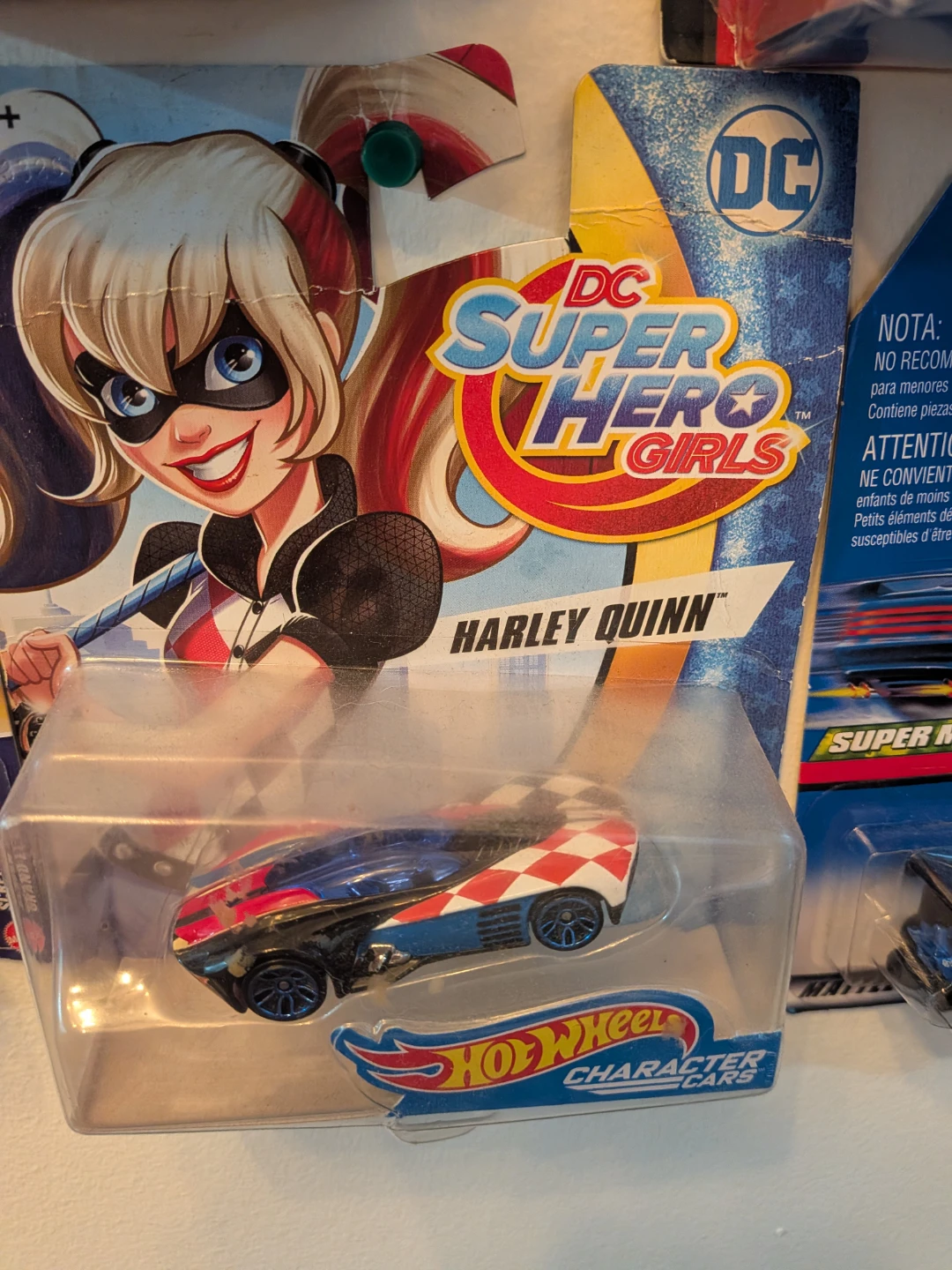 Hot Wheels DC Super Hero Girls Harley Quinn Car