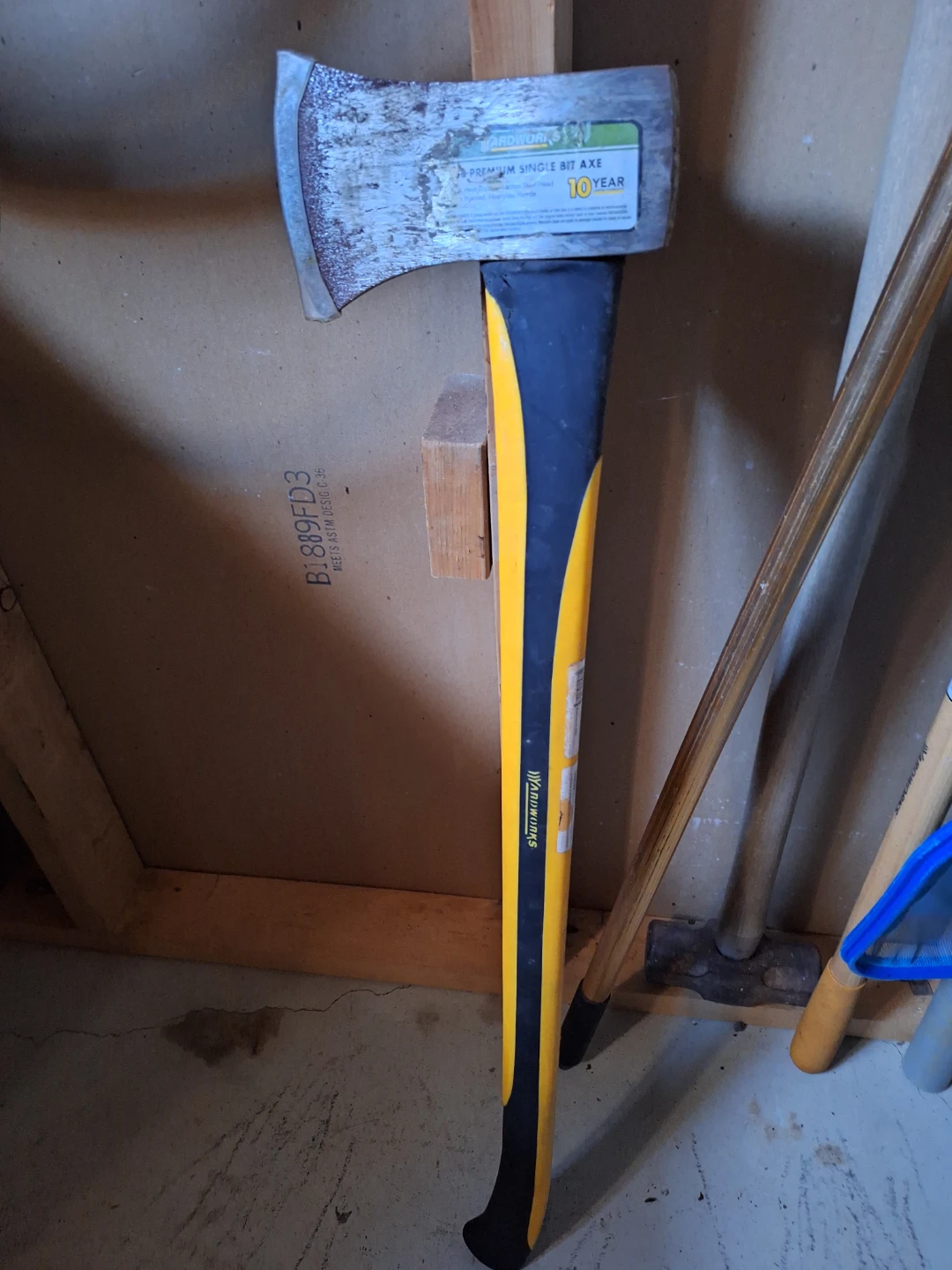 Yardworks Premium Single Bit Axe