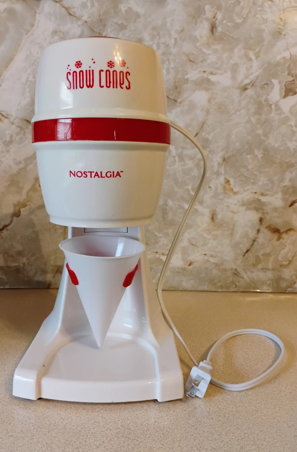 NOSTALGIA SNOW CONE MAKER / SHAVED ICE MACHINE - photo 2