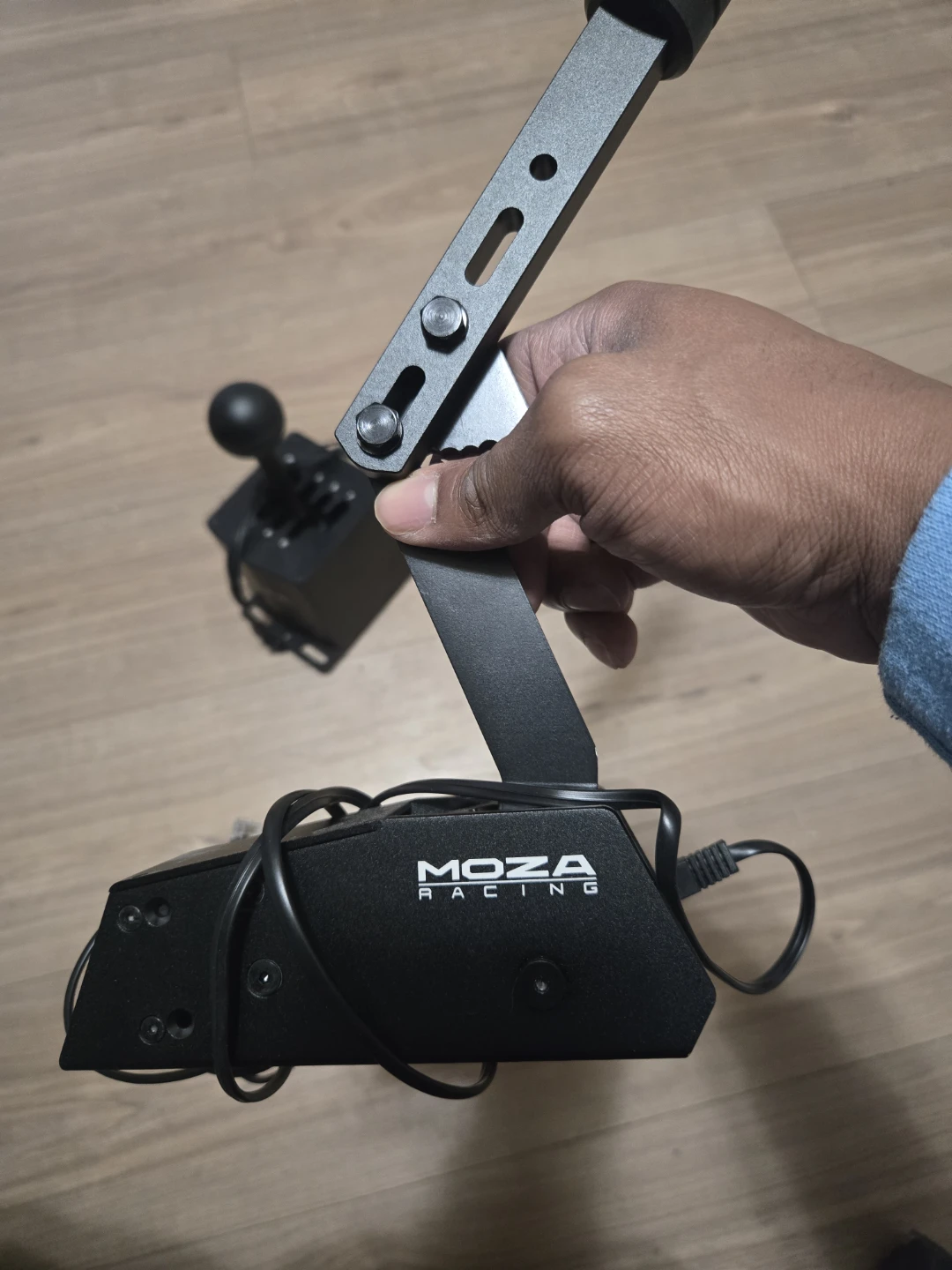 MOZA Racing Shifter and Handbrake - photo 2