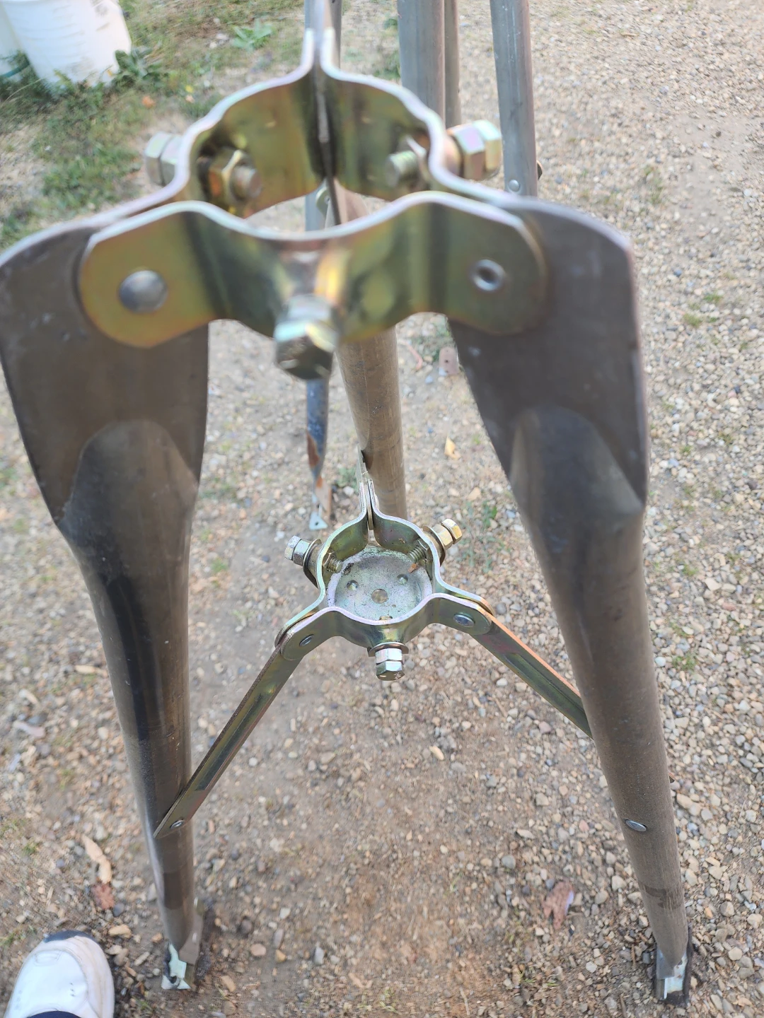 Heavy Duty Tri-pods - photo 3