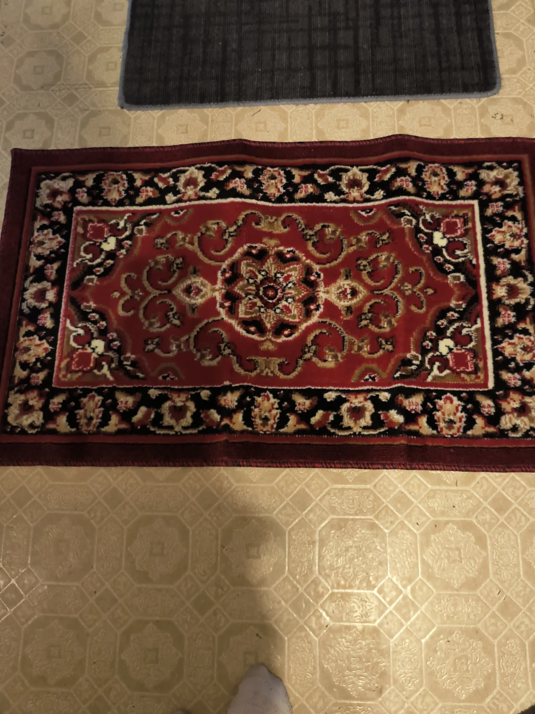 RIMA Burgundy Area Rug 23"x39"