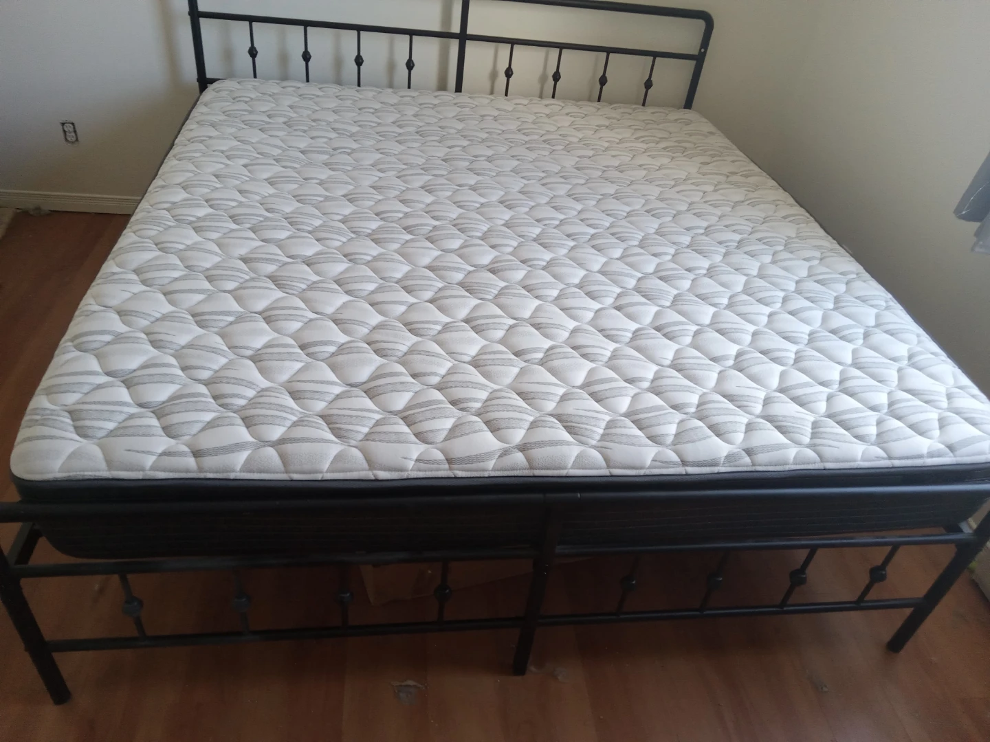 King size mattress and frame - photo 3
