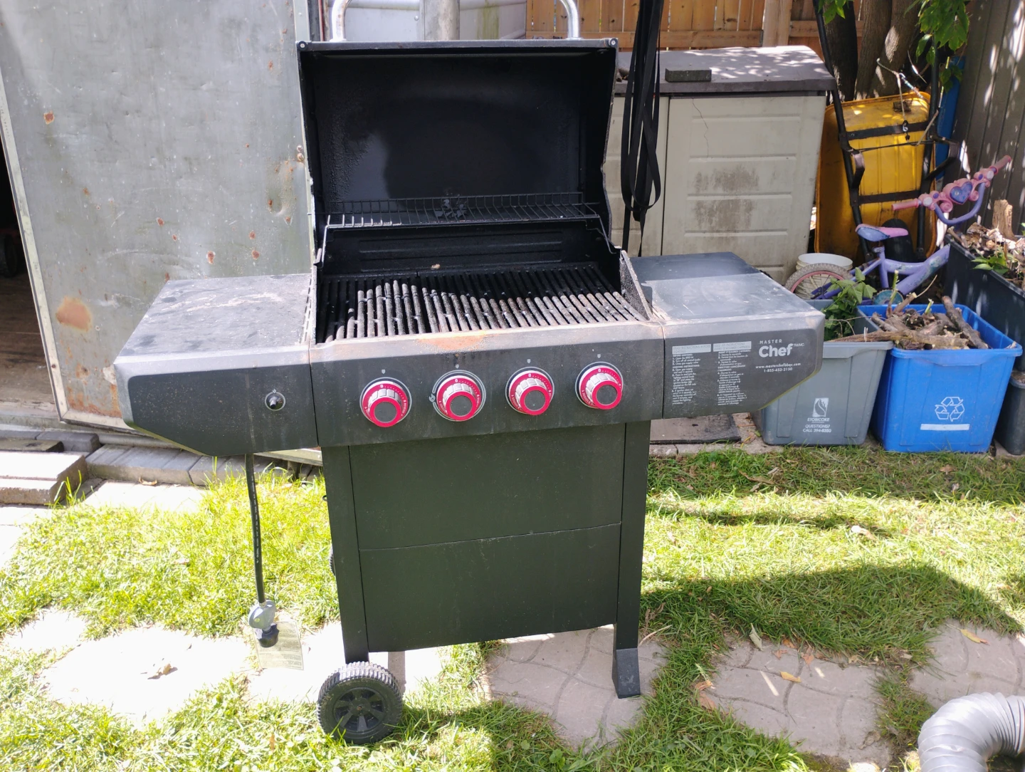 Master Chef 4-Burner Propane BBQ