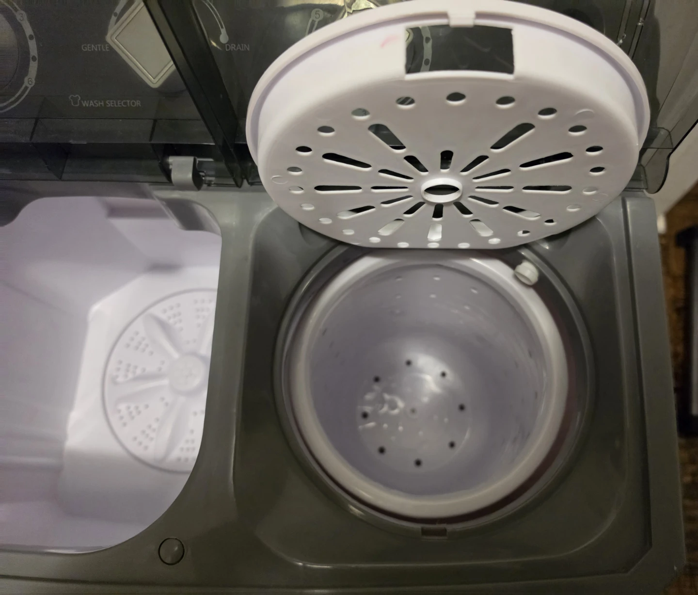 Compact Twin Tub Washing Machine - photo 2