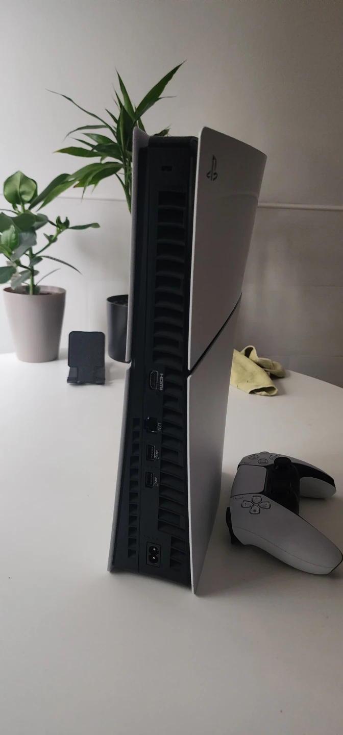 Sony PlayStation 5 Digital Edition Console - photo 2
