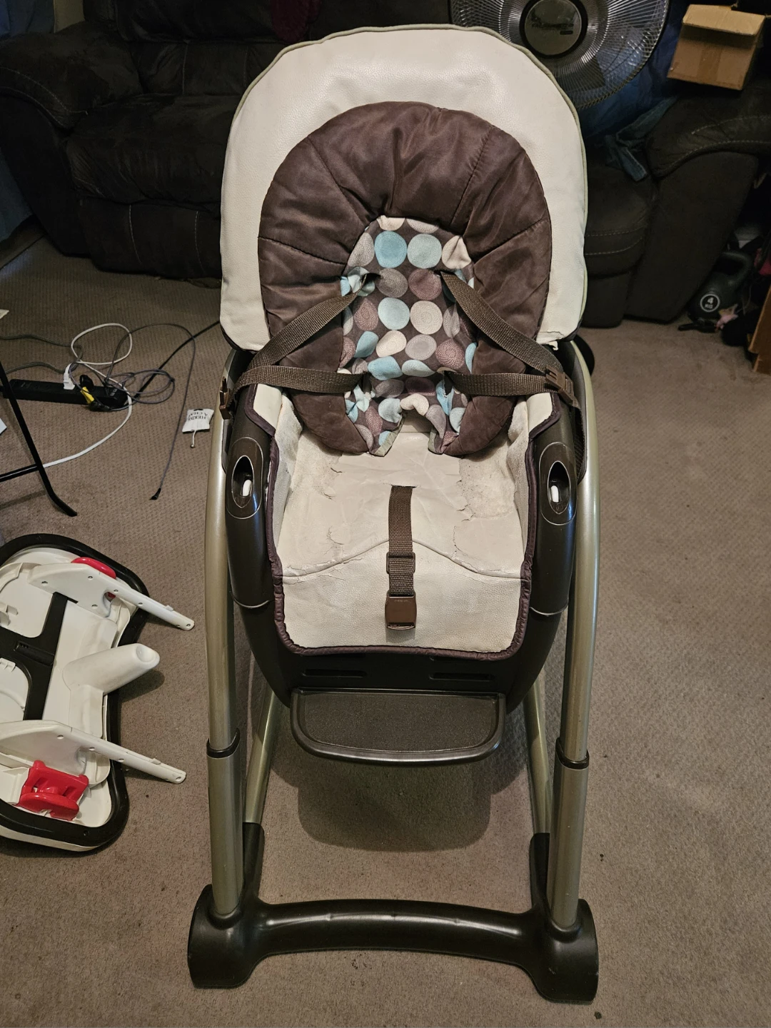 Adjustable Baby High Chair - photo 2