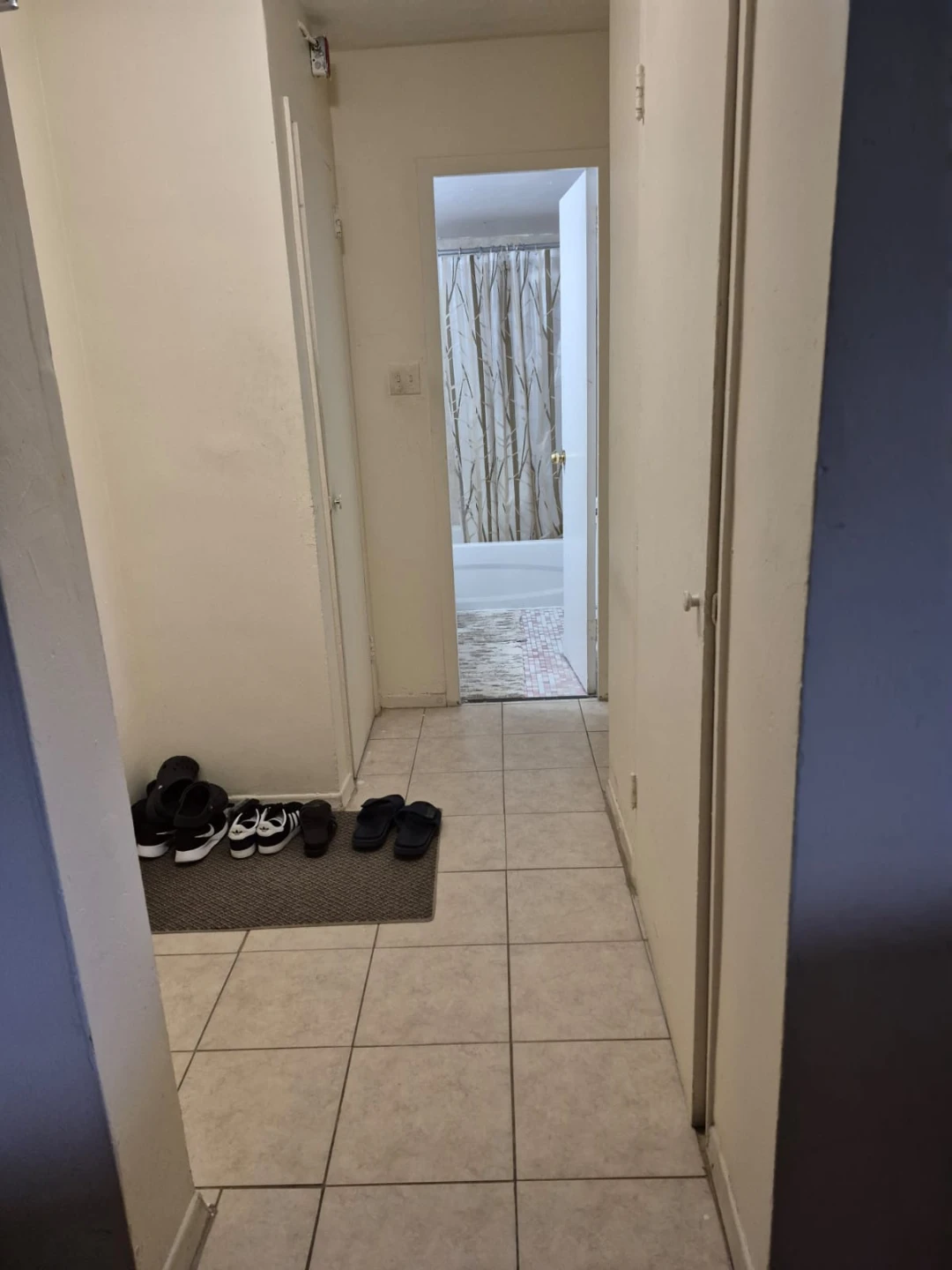 A clean, furnished and spacious room for rent - photo 3