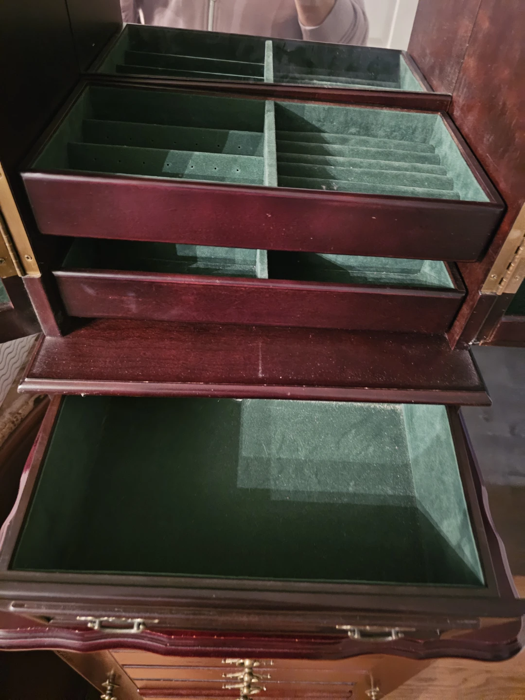 Wooden Jewellery Cabinet with Drawers - photo 4