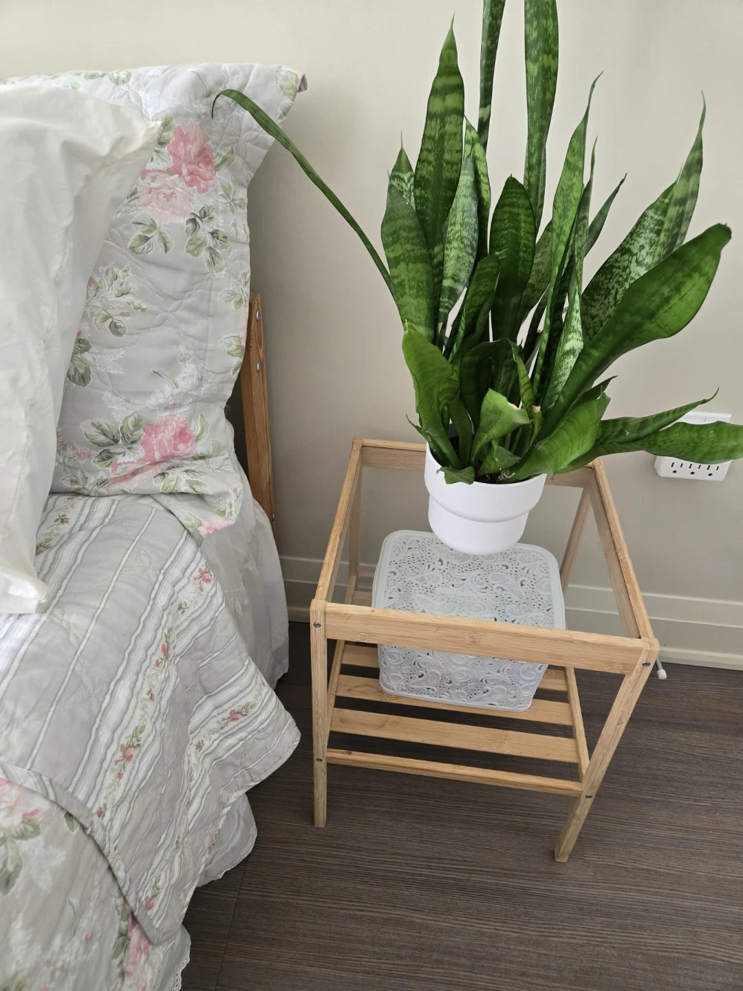 NESNA bamboo side table