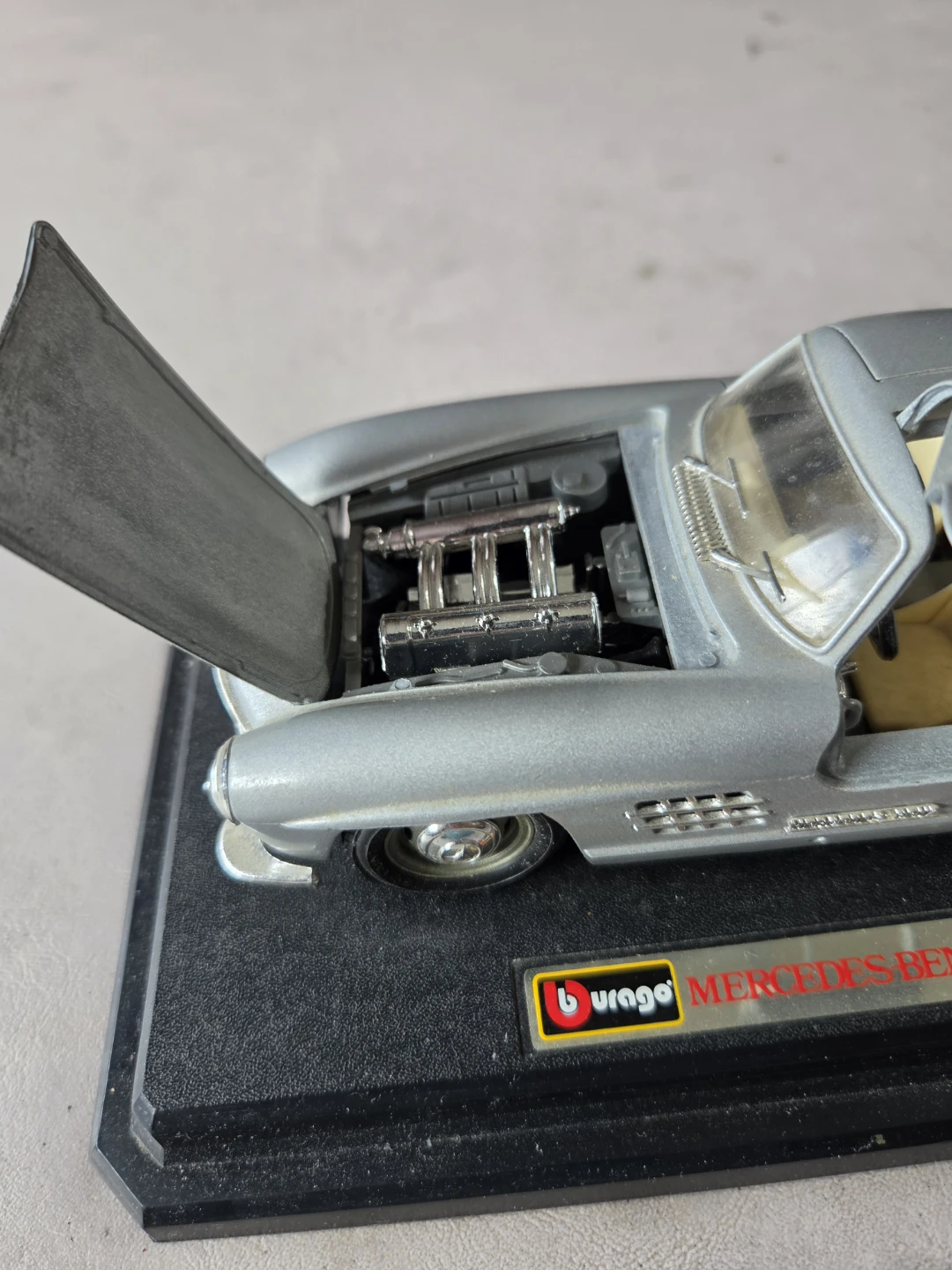 1970s Bburago Mercedes-Benz 300 SL 1954 Diecast Model - photo 4