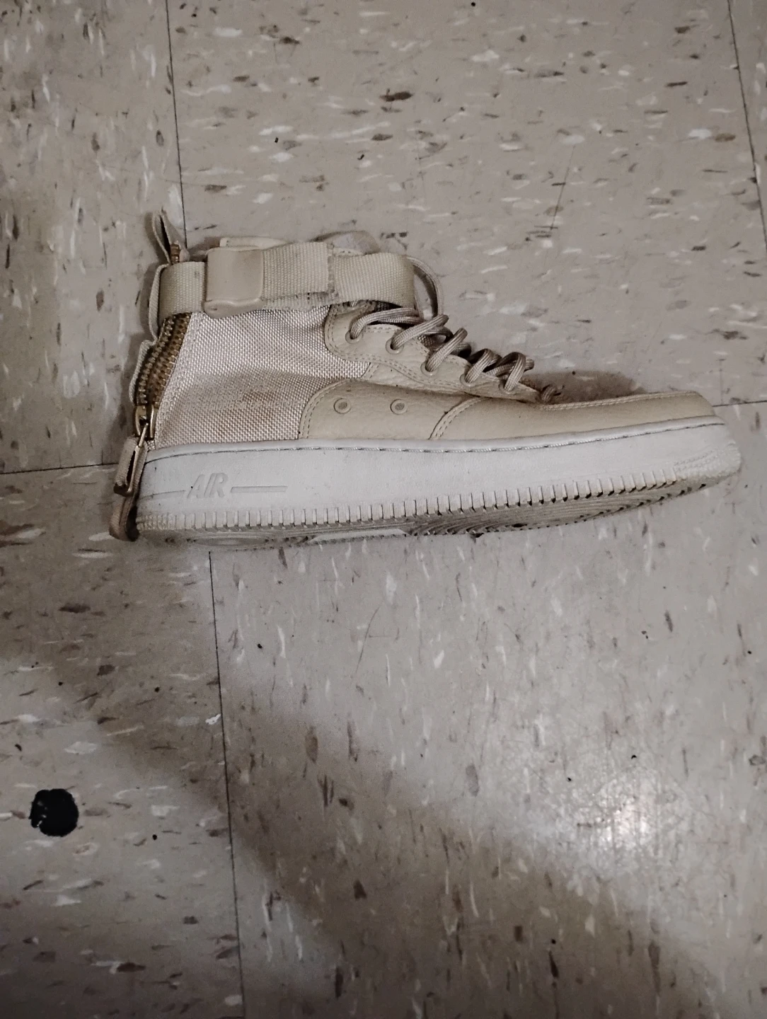 Nike Special Field Air Force 1 Tan Sneakers