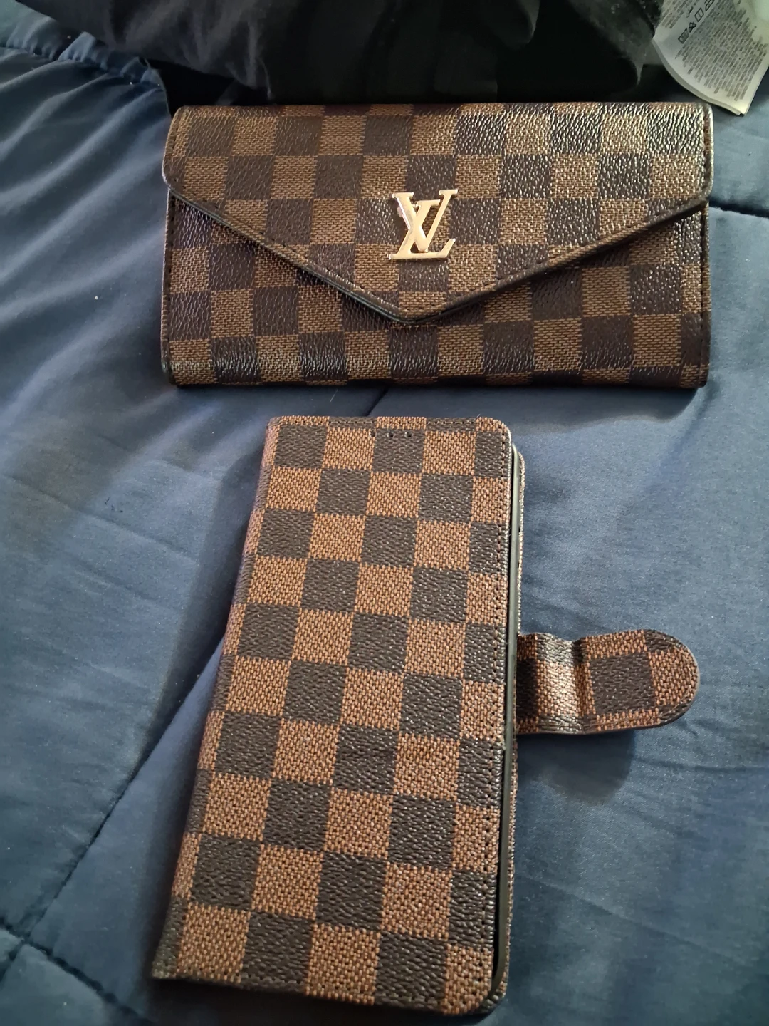 Louis Vuitton Damier Ebene Wallet and Phone Case - photo 2