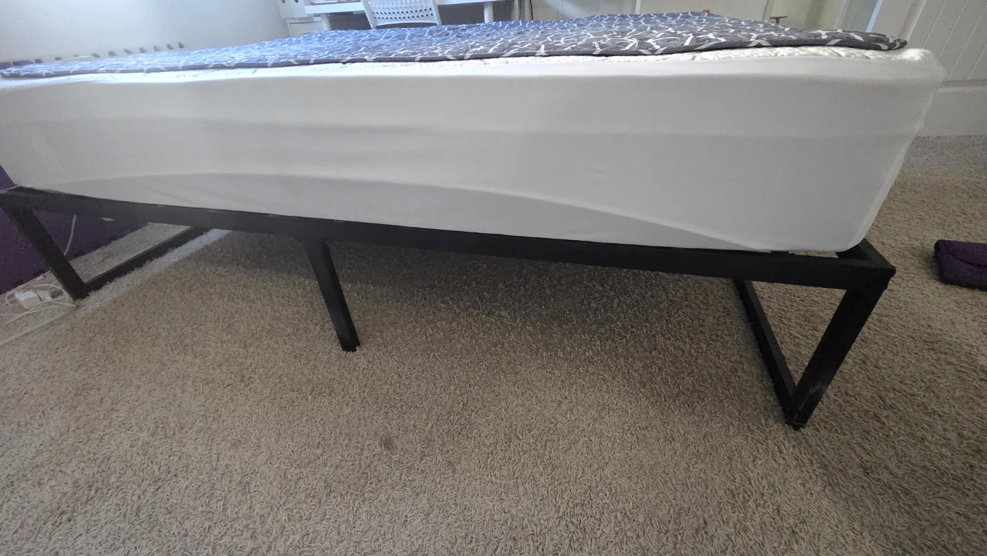 Metal bed frame + bed mattress - photo 2