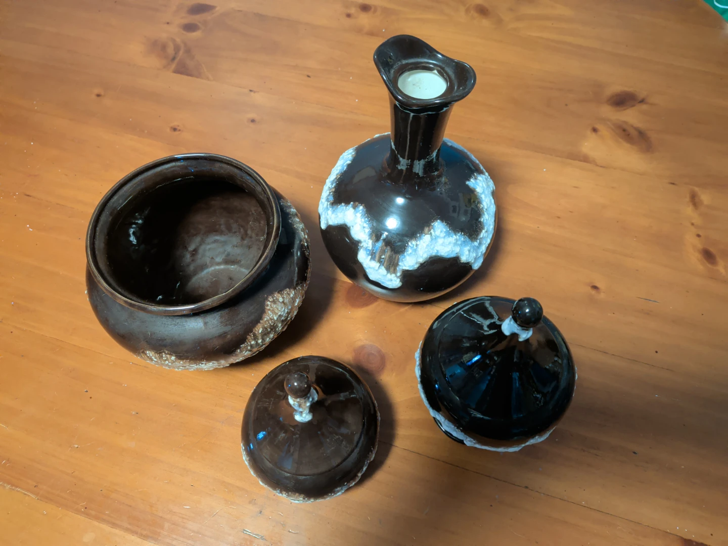 Vintage Bev H. Pottery Set - photo 2