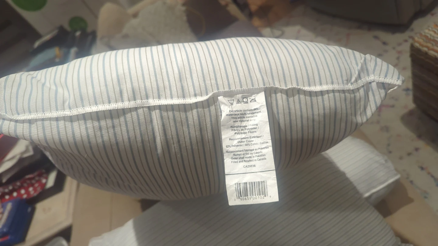 Pillows - photo 2
