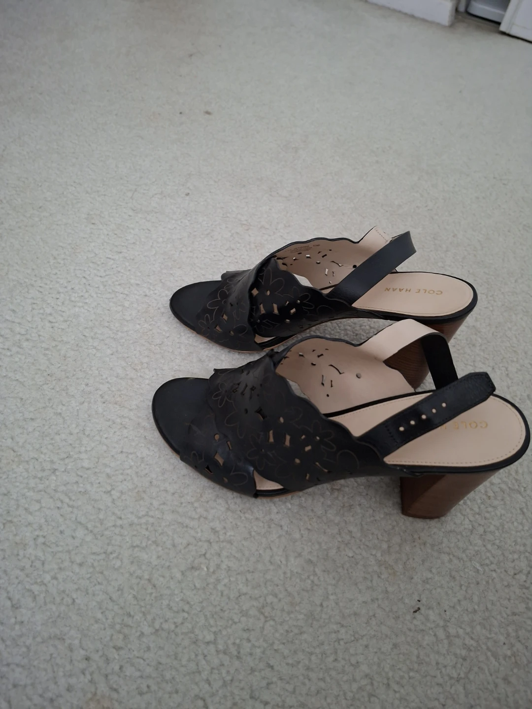 Cole Haan black laser-cut heels size 10M - photo 3