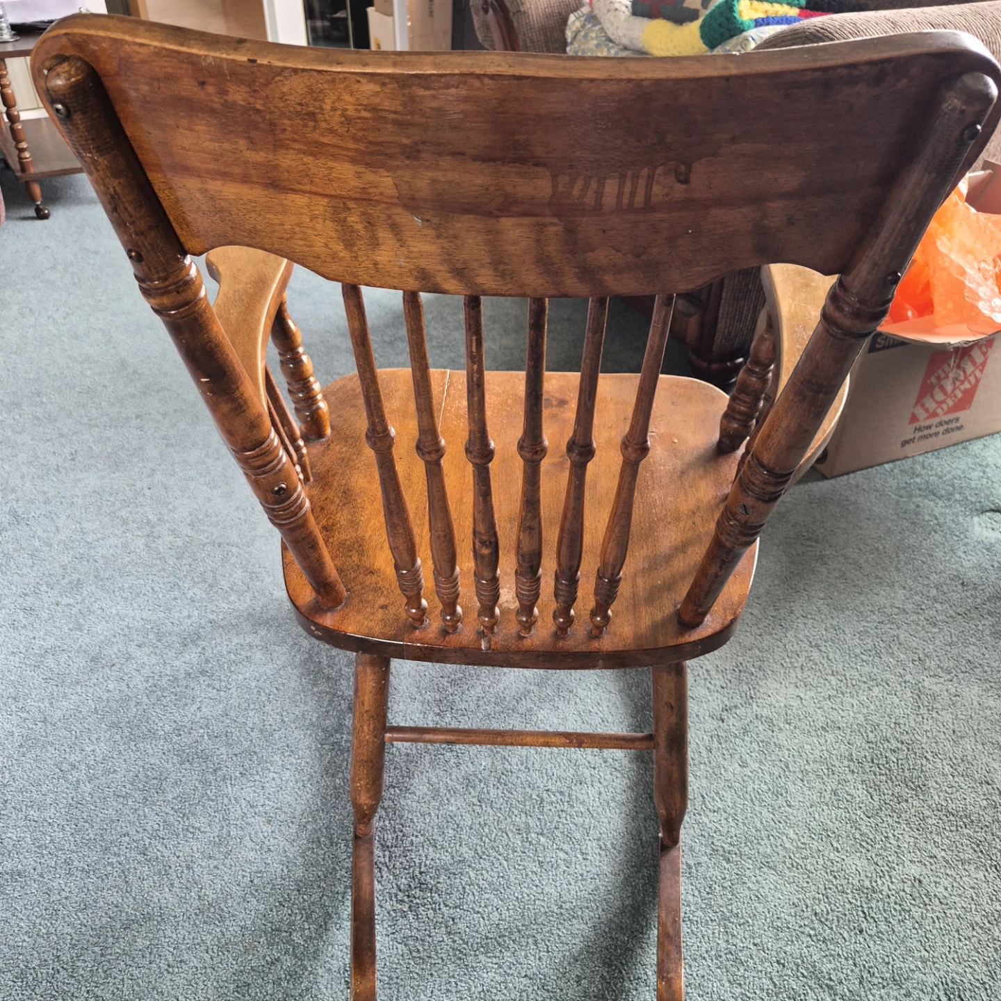 Classic Wooden Rocking Chair - photo 3