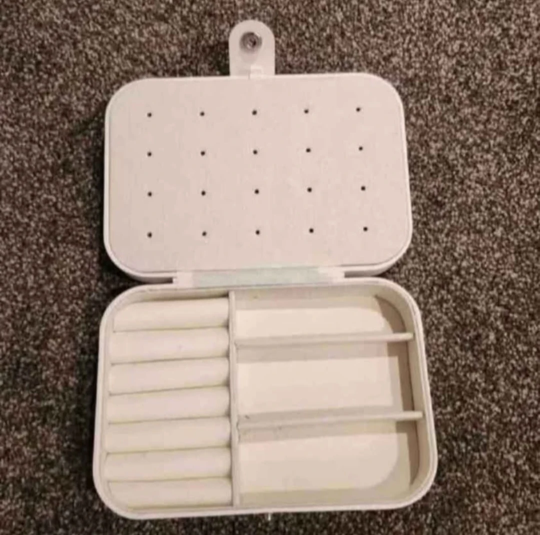 White travel jewelry organizer case 🏈 - photo 3