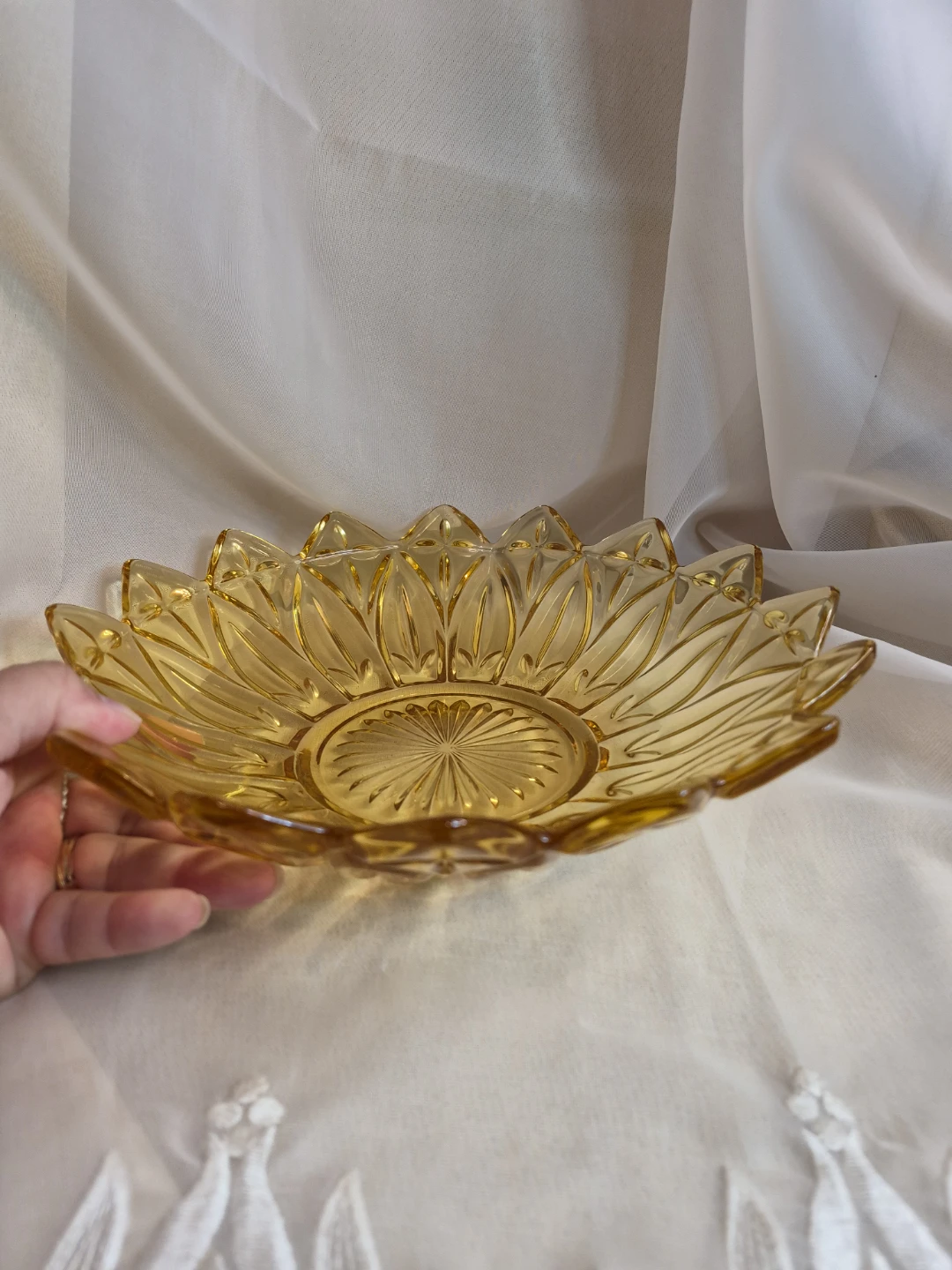 Beautiful Vintage 10 1/4" Round Amber Federal Glass - photo 4