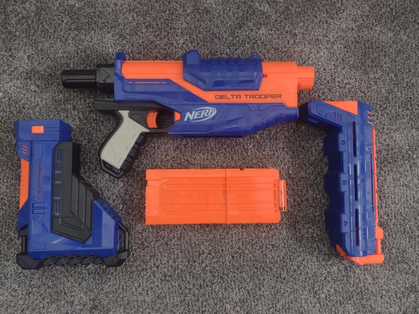 Collection of 8 Assorted Nerf Blasters - photo 3