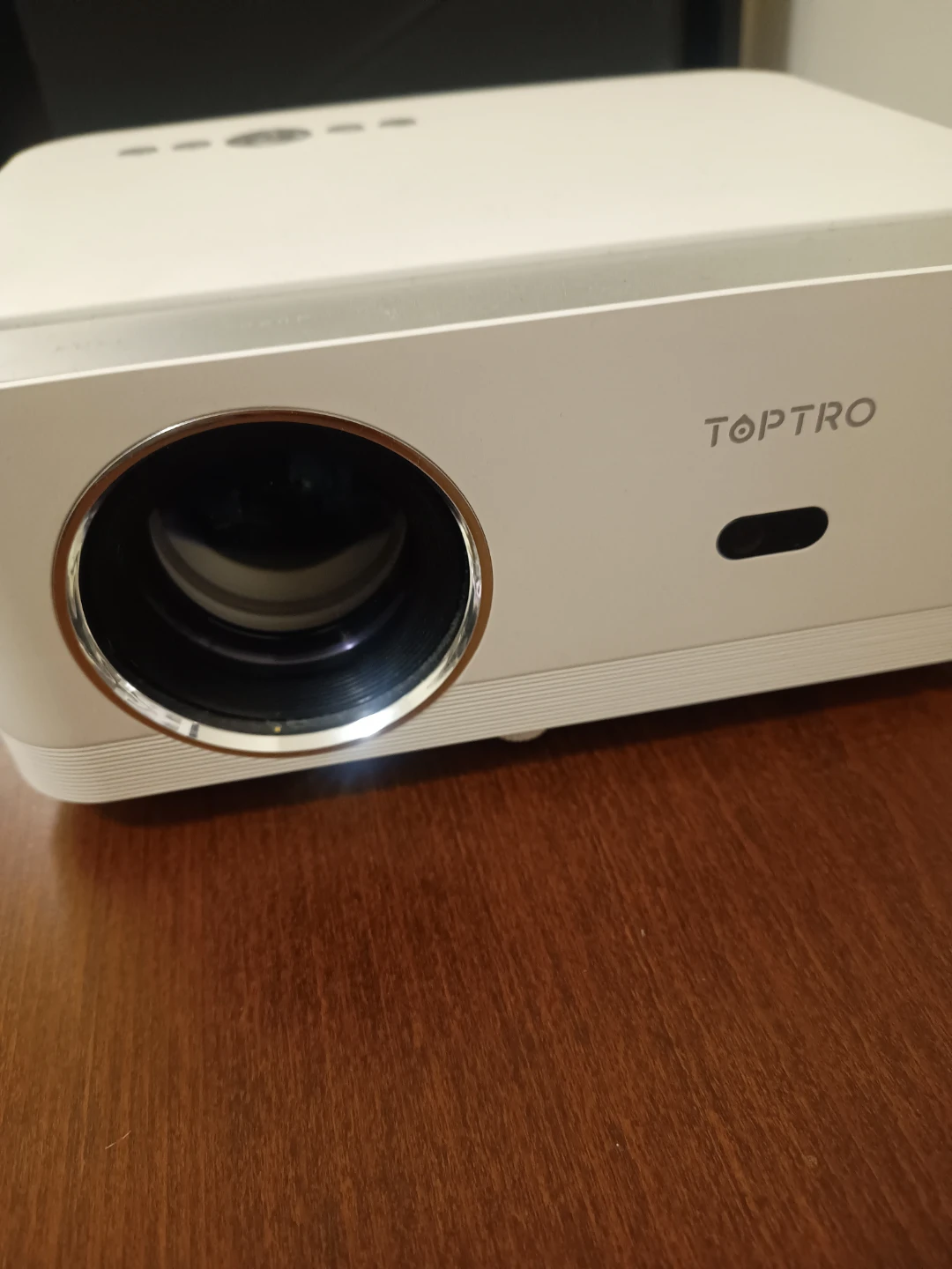 TOPTRO 4K portable Projector - photo 3