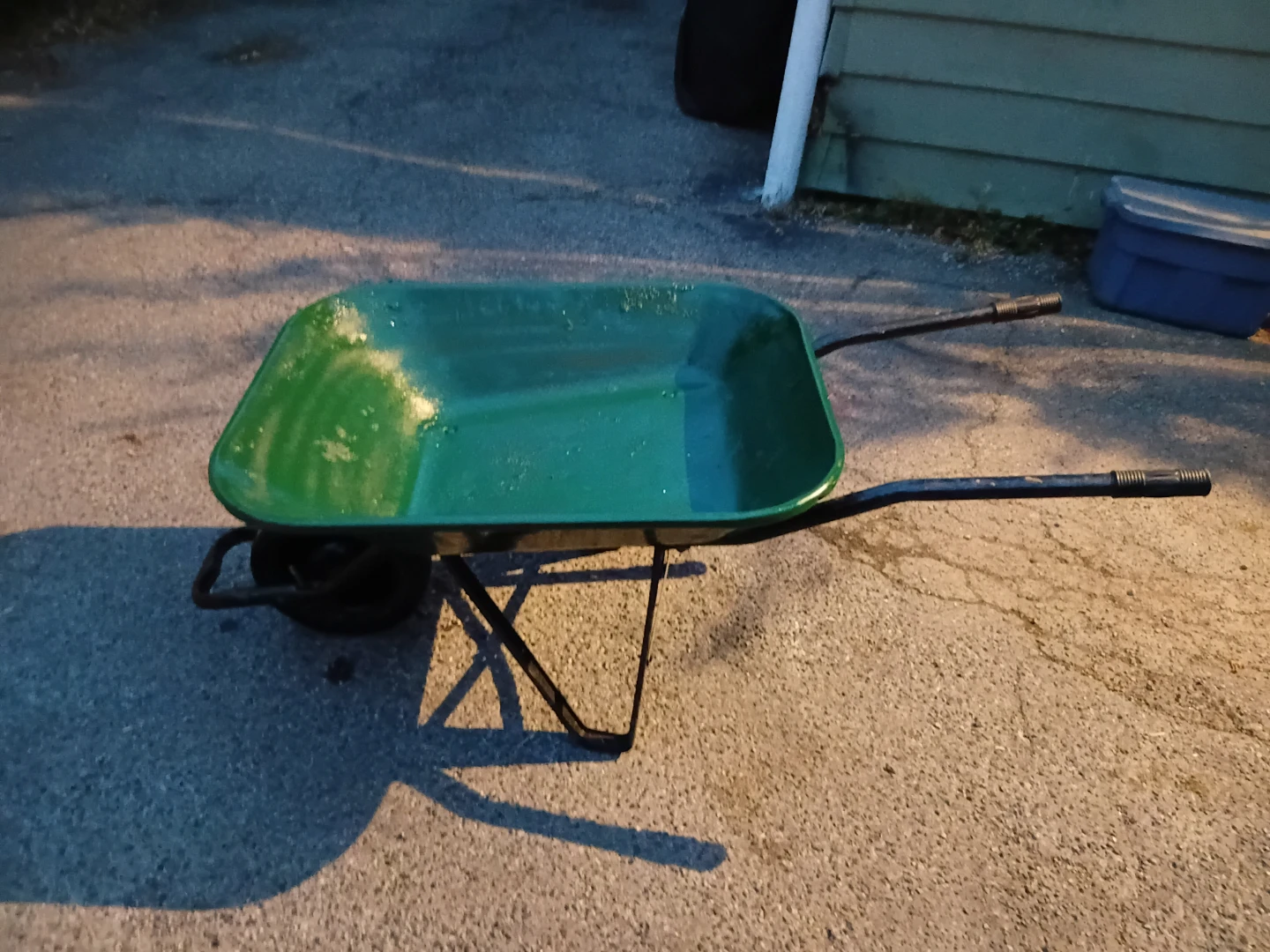 Green Compact Metal Wheelbarrow