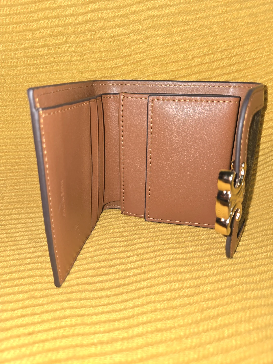 Celine Triomphe Small Wallet - photo 5