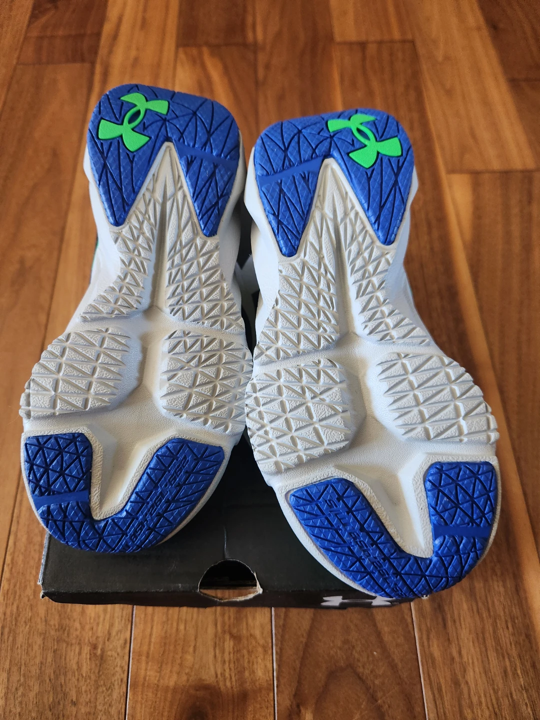 Under Armour Scramjet Boys Jr Running Shoes  Size 11 - photo 2
