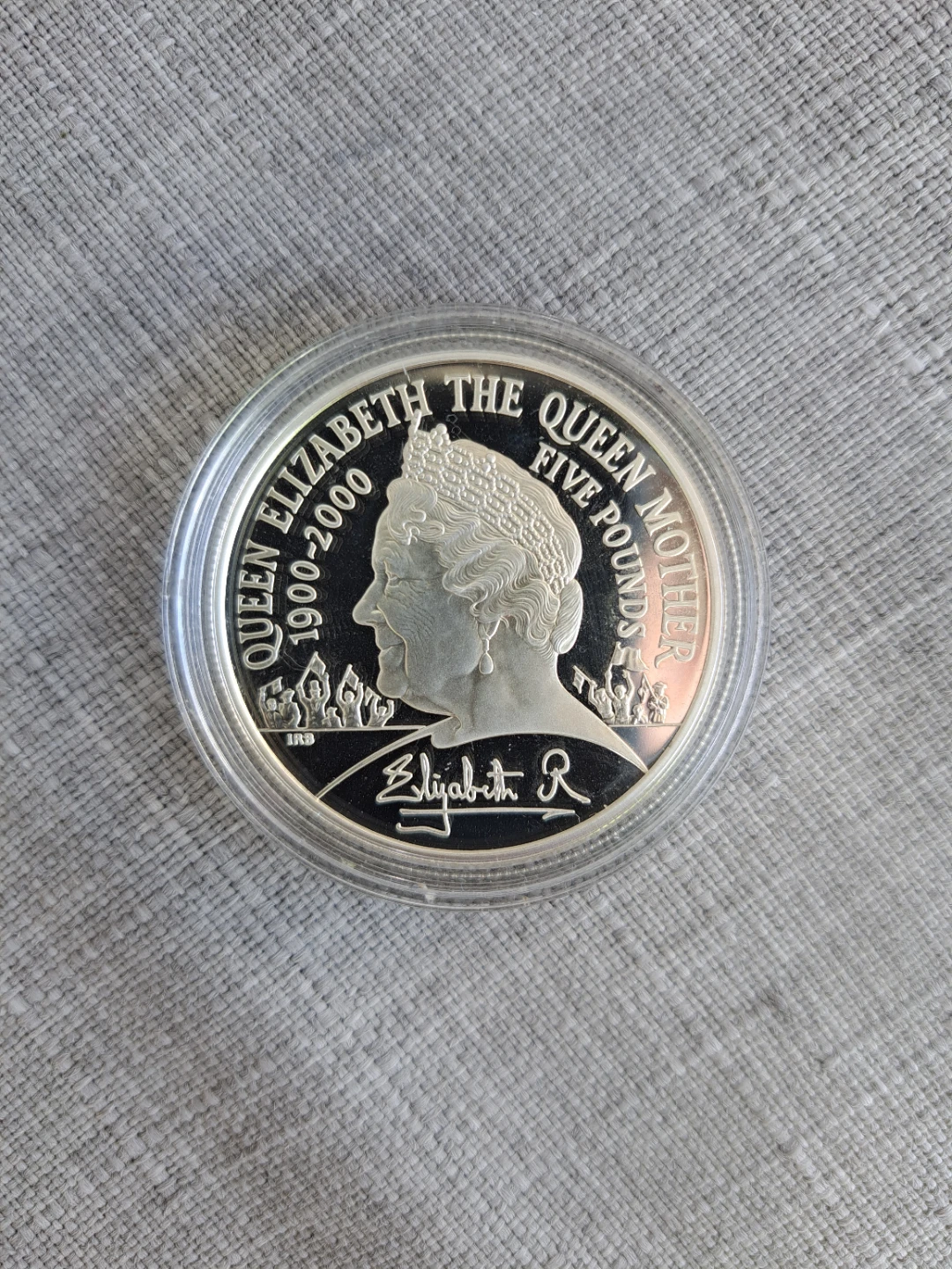 2000 Queen Mother Five Pound Coin - photo 2