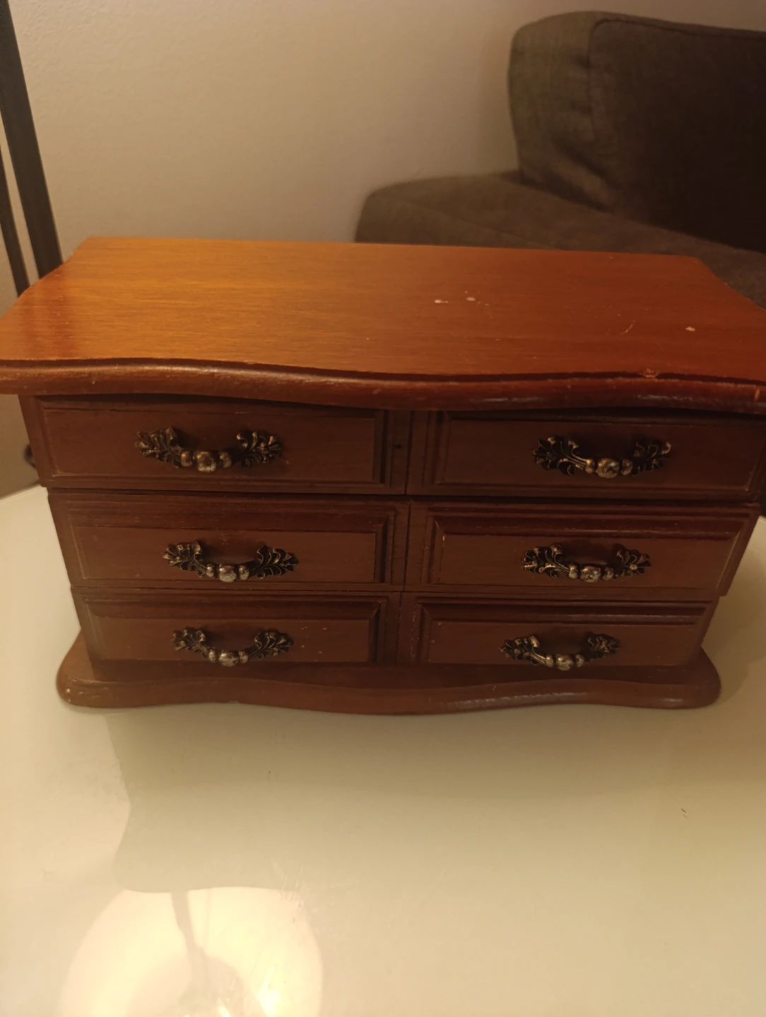 Retro Wooden  musical  Jewelry Box – Gold Velvet Interior