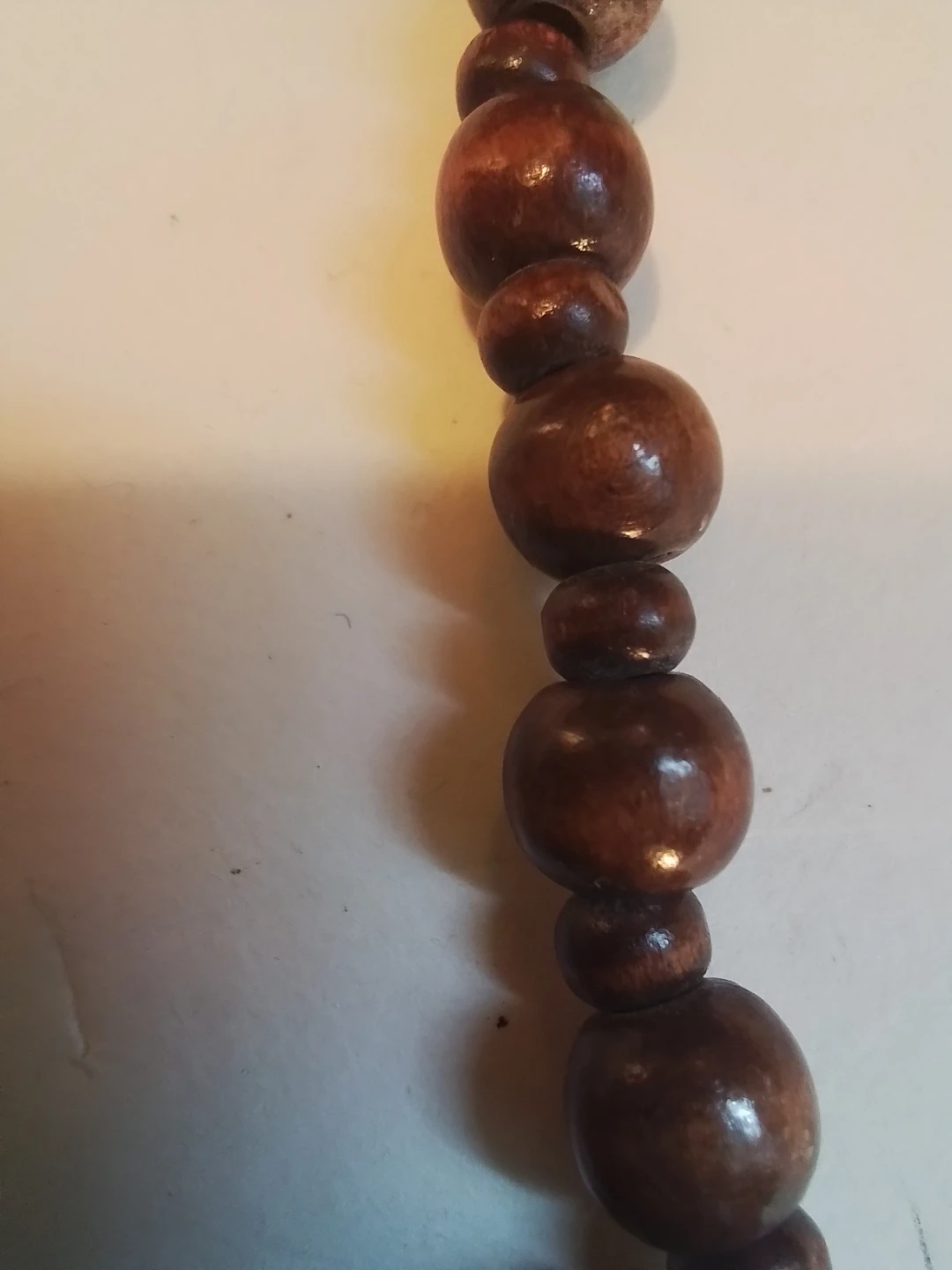 Vintage 1970s UV Reactive Carved Rose & Walnut-Texture - photo 5
