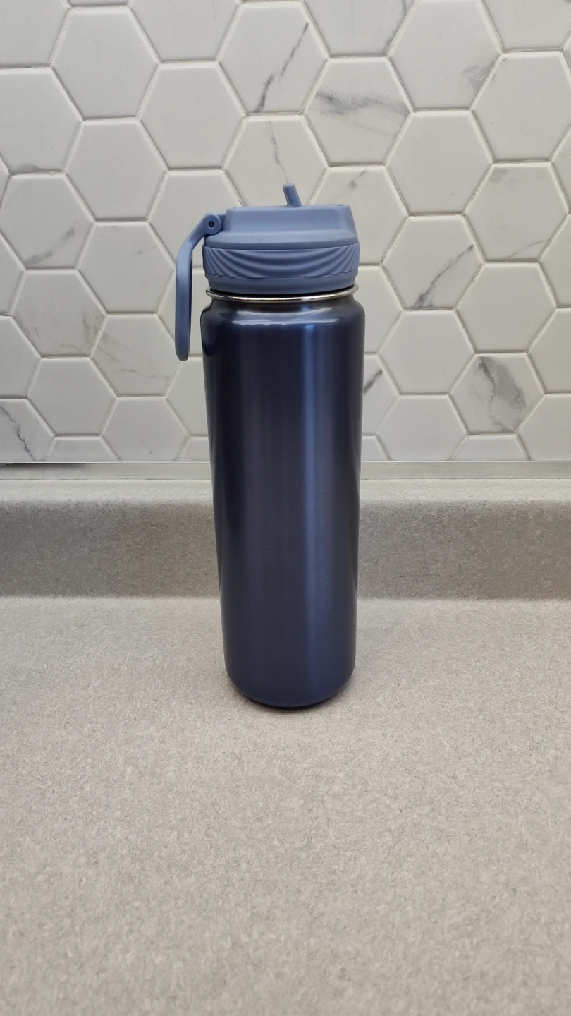 New 24 oz Lululemon water bottle - photo 4