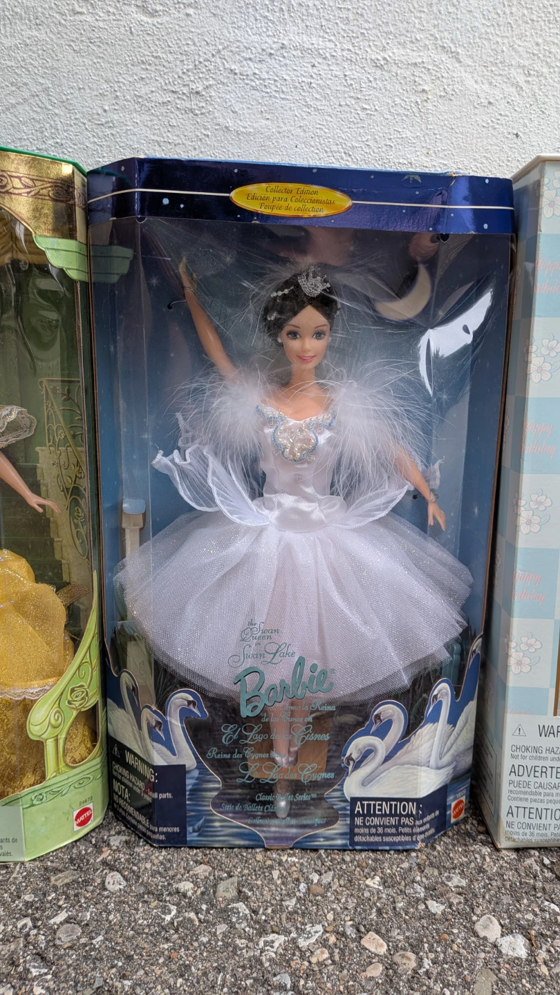Barbie Collector Dolls (NRFB) - photo 4