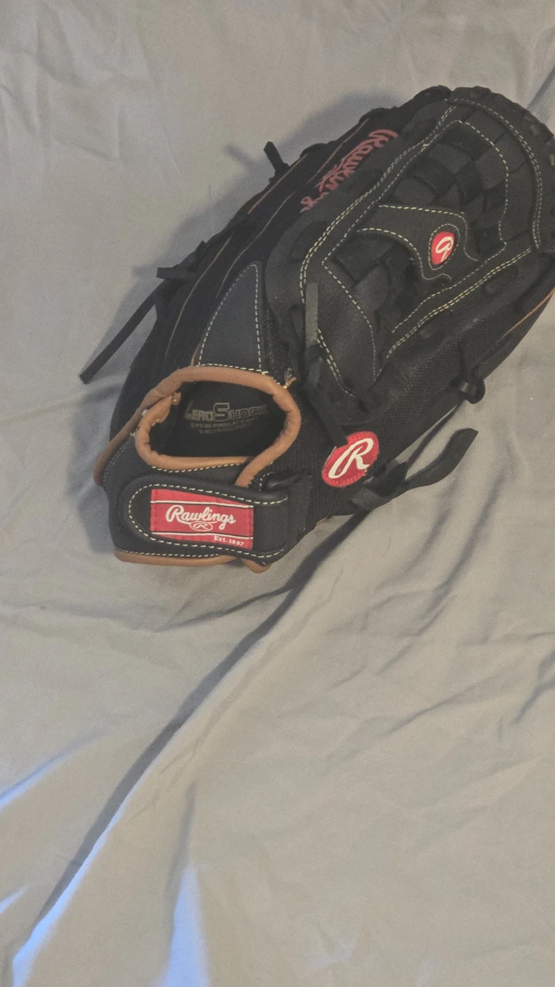 Rawlings  Baseball Glove