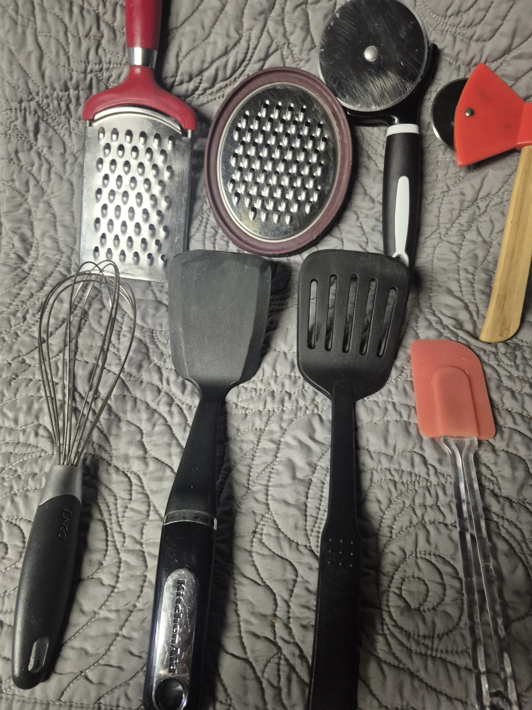 KitchenAid and Ekco Kitchen Utensil Set