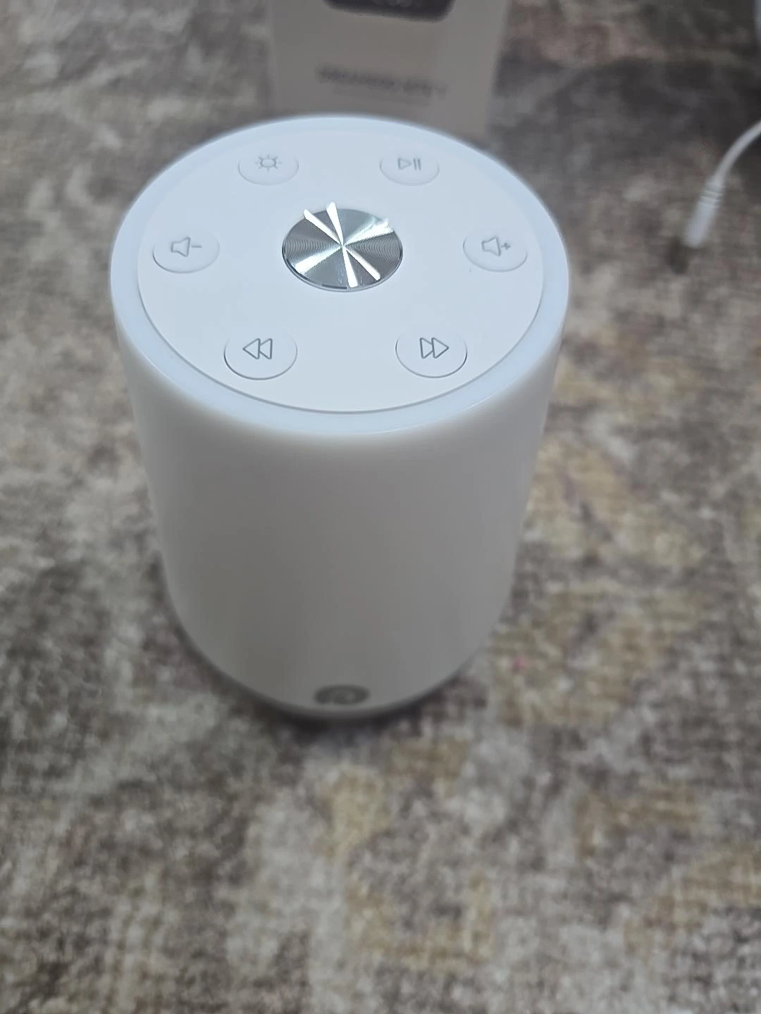 Dreamegg Nite 1 Smart Sound Machine with Night Light - photo 3