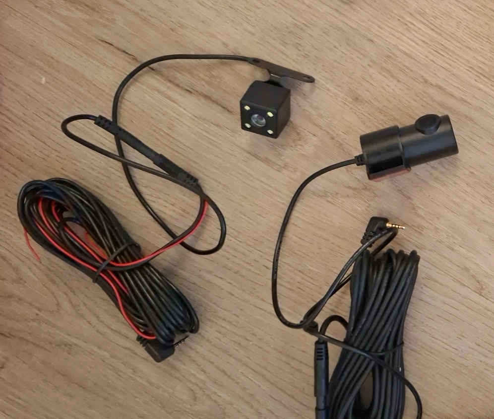 Mini Cams with wires