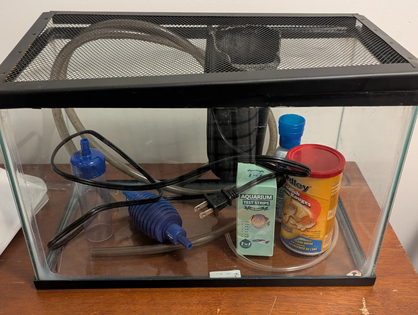 5 Gallon Small fish tank - photo 4