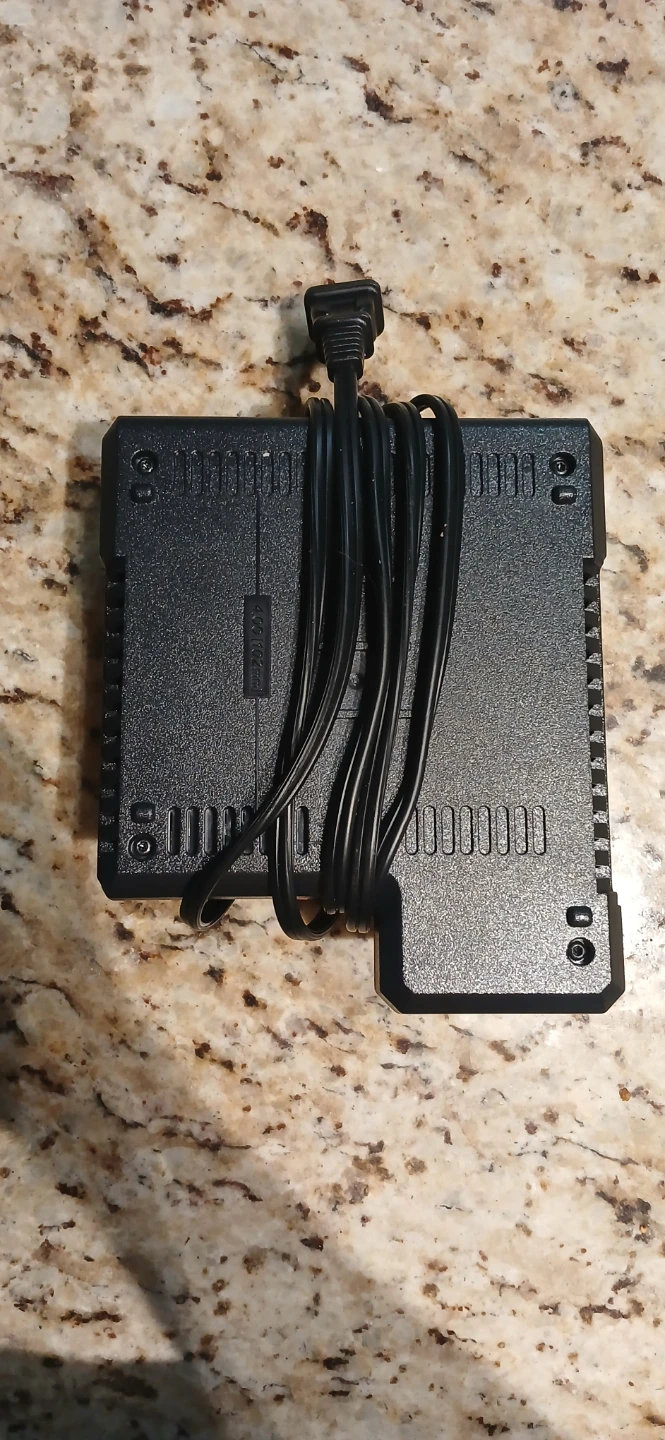 Milwaukee M12 and M18 Battery Charger - photo 2