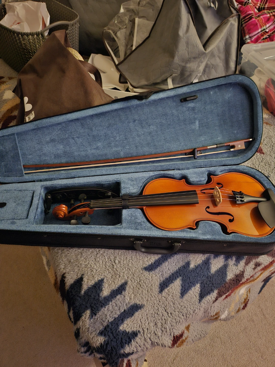 Acoustic 4/4Violin with Case and Bow