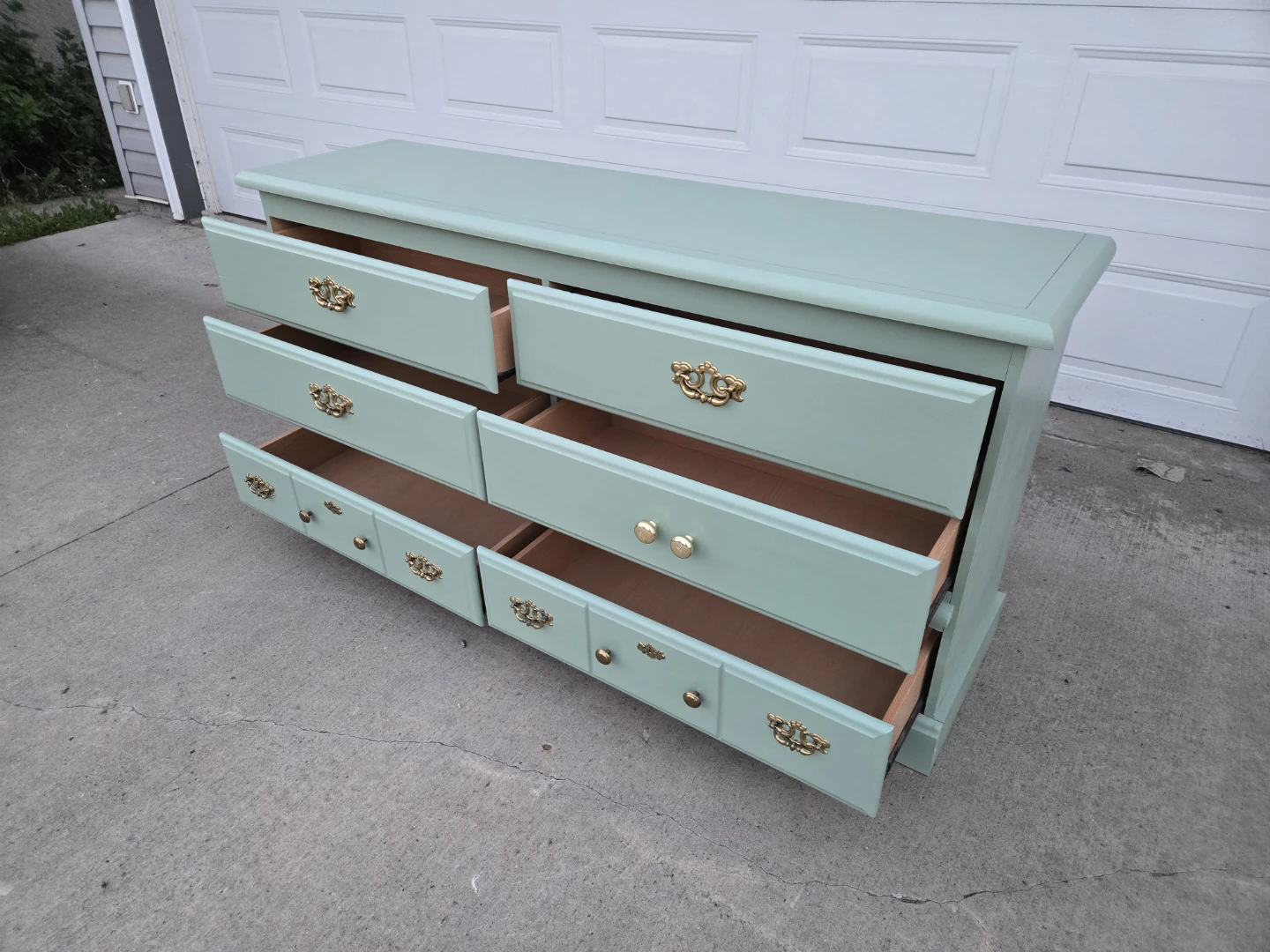 Light Green Painted Wooden Dresser - photo 2