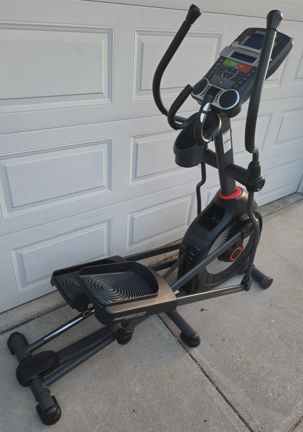 Schwinn 470 Magnetic Resistance Cross-train Elliptical. Like New - photo 2