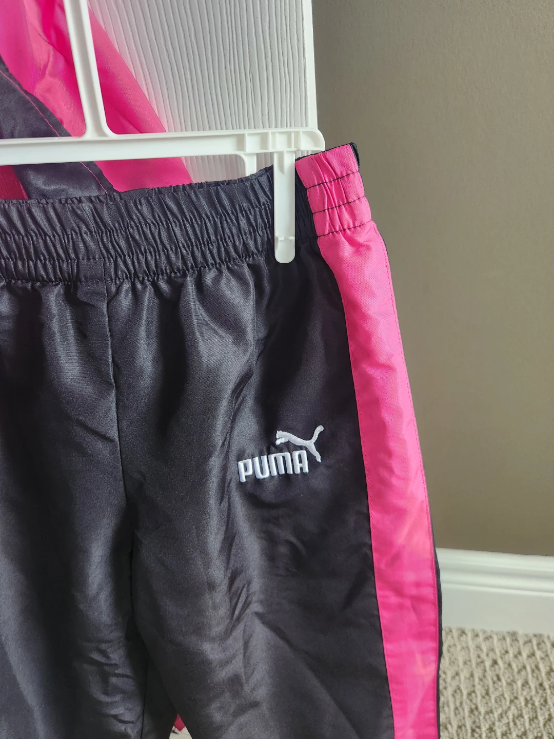 Puma Kids Tracksuit Set - Pink & Black Size 4 - photo 3