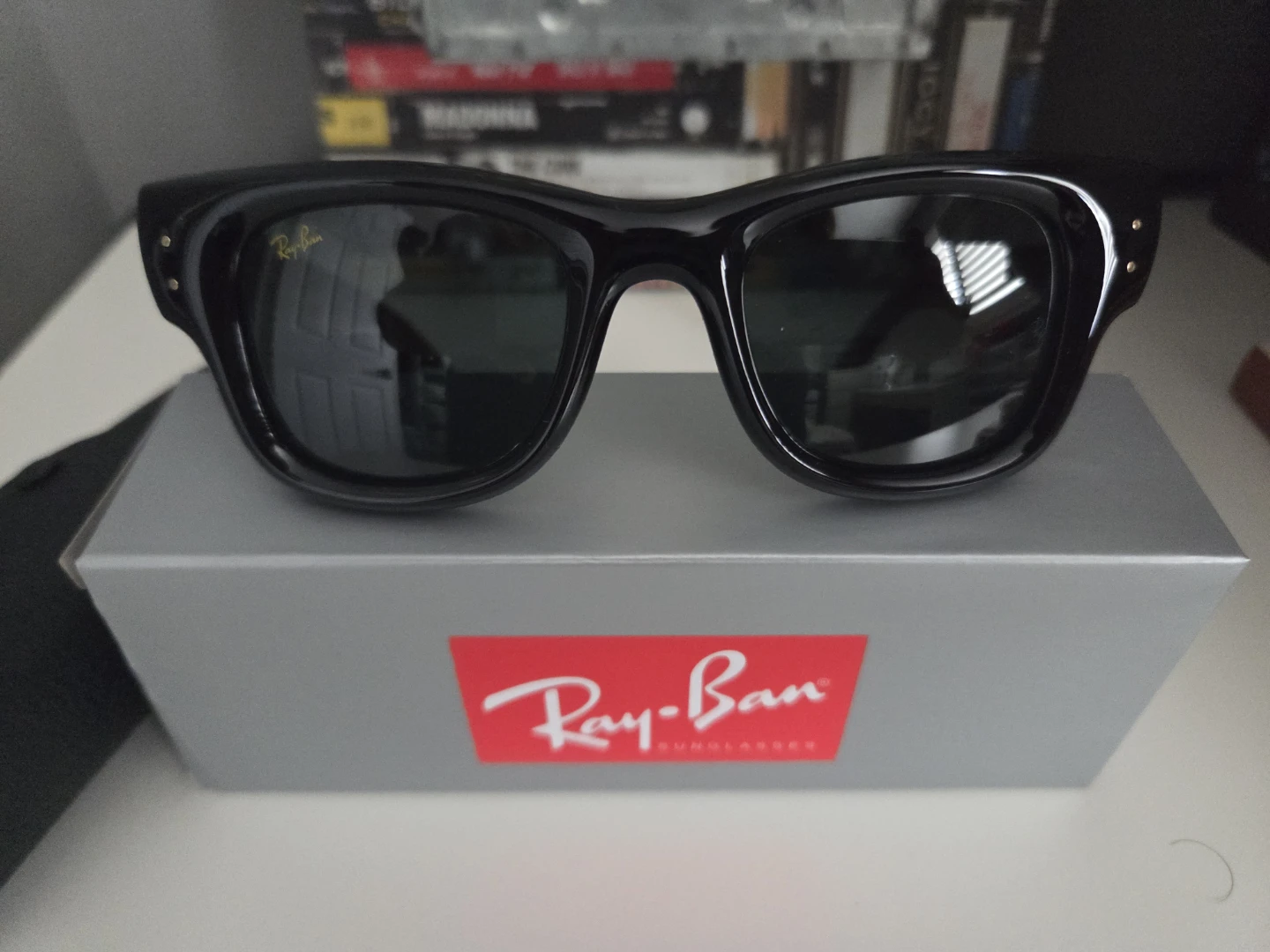 Wayfrarer puffer Ray-Ban Black Sunglasses