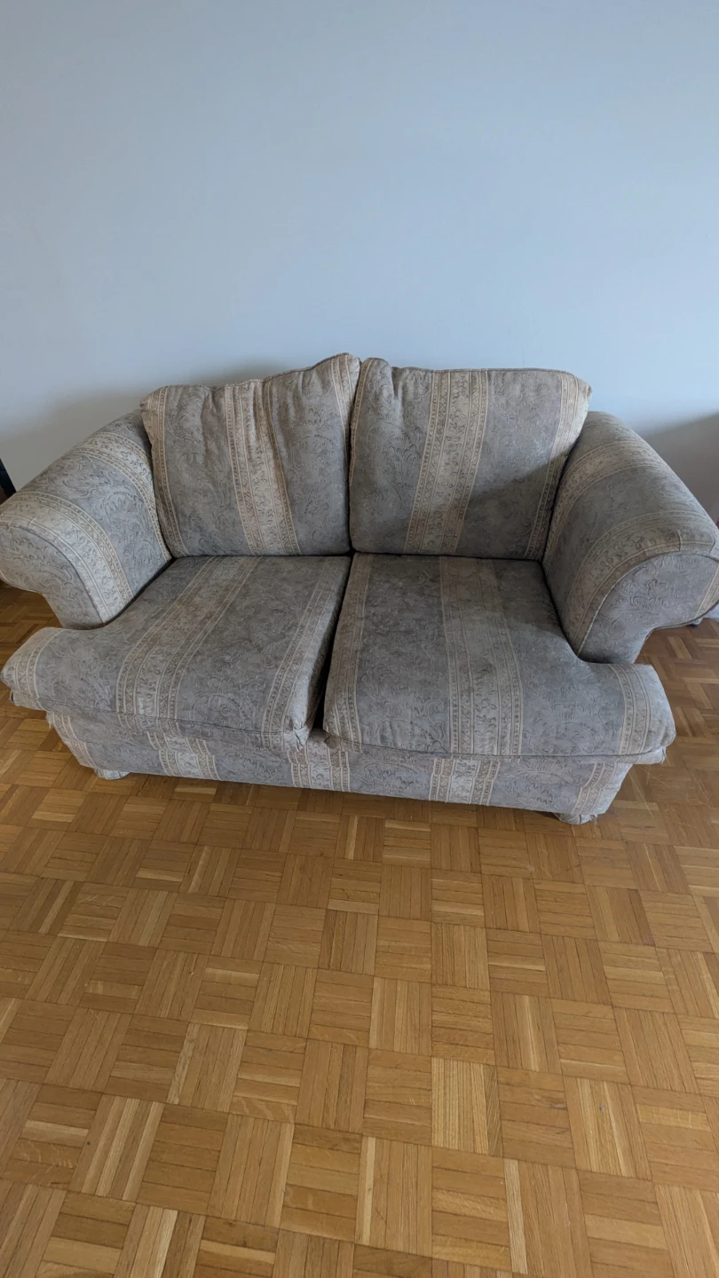 Two-Seater Loveseat Sofa - photo 2