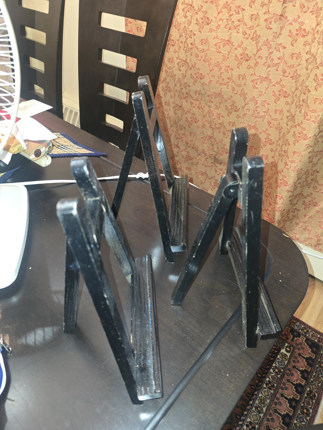 Set of 3 small black wooden display easels - photo 2