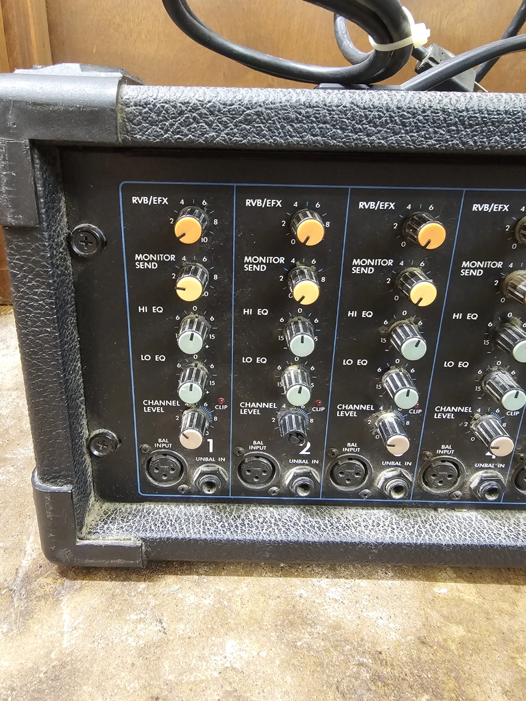 NOT WORKING Audiopro MP8 Powered Mixer - photo 2