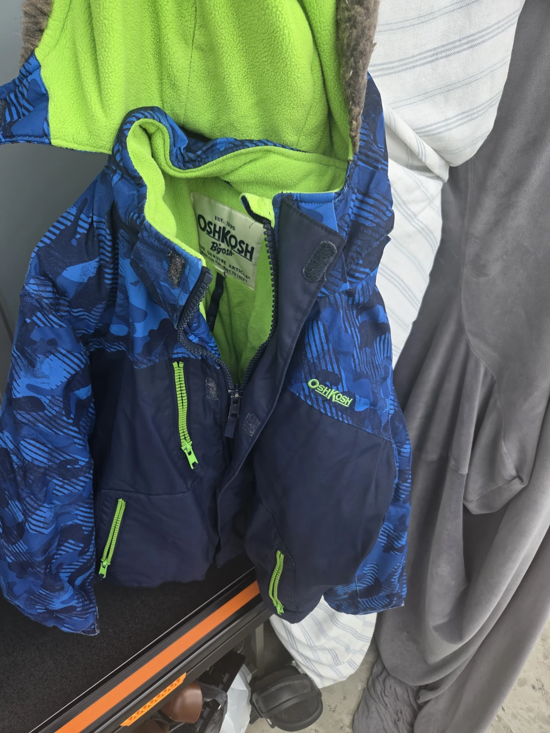 OshKosh B'gosh Boys Winter Jacket - photo 2