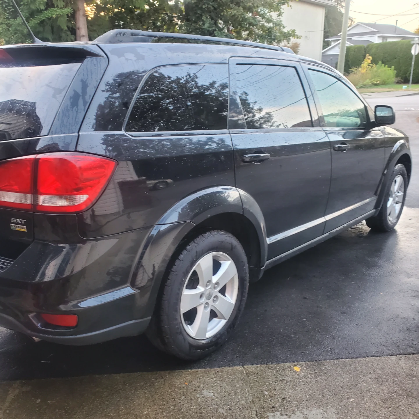2016 Dodge Journey SXT 7  Passengerin excellent condition - photo 2